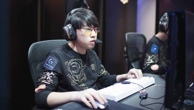 是数十年如 是数十年如