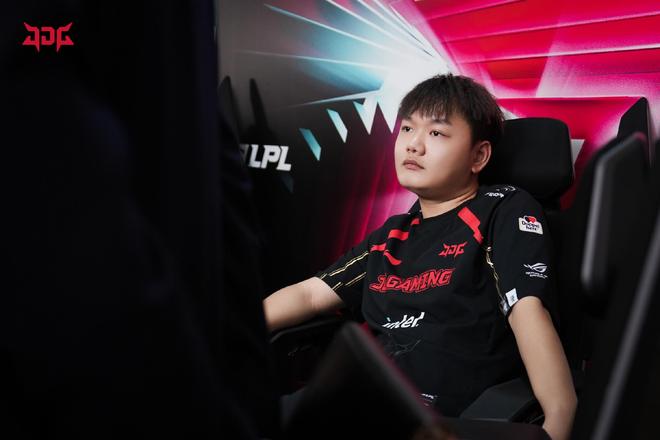 不屈的精神 不屈的精神