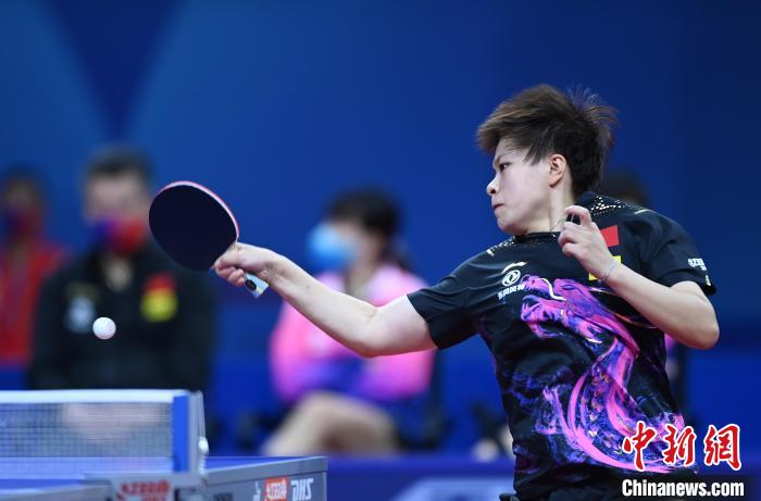 毫无悬念地 毫无悬念地